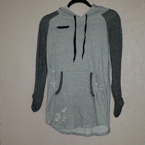 Grey sweater - Picture 1 of 2